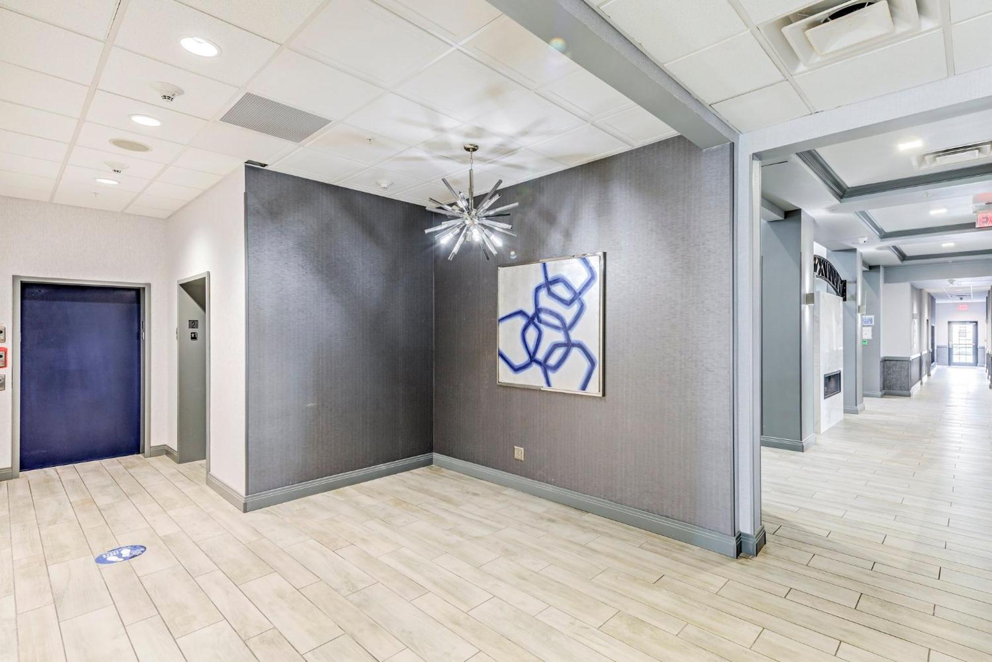 Holiday Inn Express Hotel & Suites Ohio State University- Osu Medical Center By Ihg Columbus Exterior photo